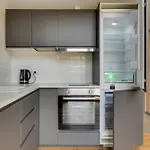 Uptown Lofts アパート
