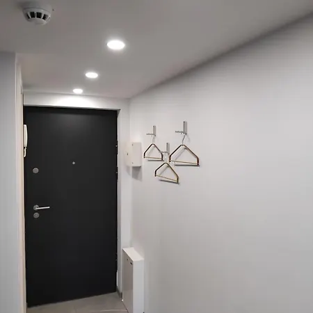 Uptown Lofts * וילנה