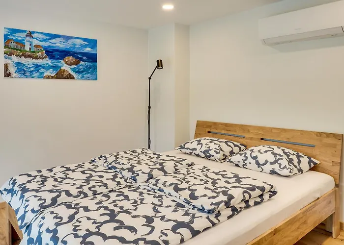 Апартаменты Uptown Lofts Вильнюс