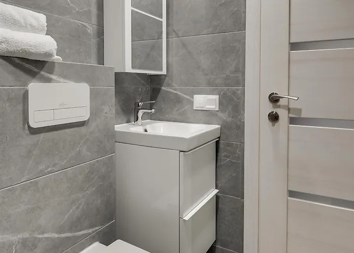 Uptown Lofts Апартаменты *